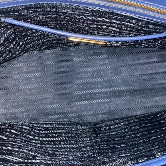 Prada Lux Saffiano - Picture 5 of 8